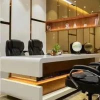 منشی دفتری خانم جهت پاسخگویی تلفن