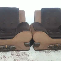 مبدل راحتی به همراه عسلی و میزش