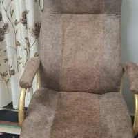 صندلی سالم و نرم و تمیز