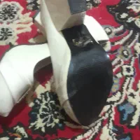 کفش در حد نیم ساعت پوشیده
