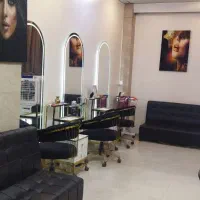 استخدام سالن زیبایی
