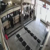 خانم آشنا و مسلط به امور کافی نت در ماهدشت