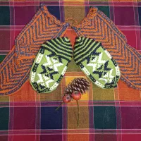 جوراب های دستبافت  پشمی