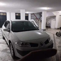 مگان ۲۰۰۰ بی رنگ‌بی ضربه