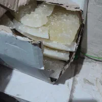 نبات یزد تخته ای یه کارتون