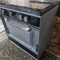 اجاق گاز طرح فر فقط شیشه جلوش شکسته نو