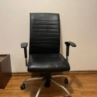 صندلی چرخ دار اداری