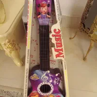 گیتار بچگانه در حد نو
