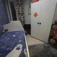 تخت و تشک  و کمد نوجوان