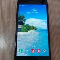 گوشی سامسونگ J5 pro  تمیز با اثر انگشت جلوی گوشی