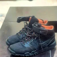 نیم بوت نایک