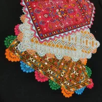 دوچگر آینه و چهار پر|کیف، کفش، کمربند|خاش, |دیوار