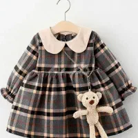 فروشنده پوشاک خانم