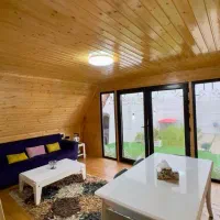 کلبه سوئدی با جکوزی ۱۰ نفره ویو شالیزار|اجارهٔ کوتاهمدت ویلا و باغ|رشت, شالکو|دیوار