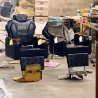 صندلی اصلاح پدال پایی و جک دستی ایرانی و وارداتی|آرایشگاه و سالنهای زیبایی|کرج, گلشهر|دیوار