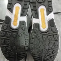 کفش آدیداس  نو|کیف، کفش، کمربند|شفت, |دیوار