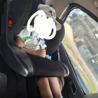 سه چرخه و صندلی ماشین