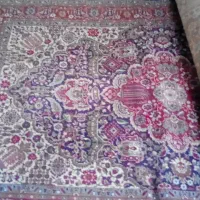 لباس قرمز فرش به قیمت موکت ده تا