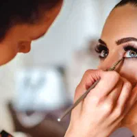 میکاپ و شینیون در مهرگان تخفیف ویژه