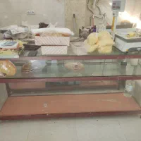 دو عدد ویترین مغازه