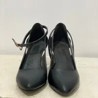 کفش سایز ۳۸قواره کوچک|کیف، کفش، کمربند|رشت, جهاد|دیوار