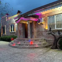 محوطه زیبا برای برگزاری انواع مراسمات شما