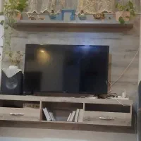 میز تلویزیون دیواری سالم