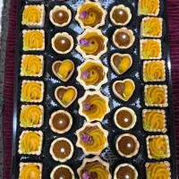 سفارش انواع حلوا و خرما پذیرفته میشود