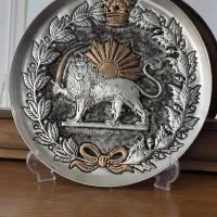 بشقاب قلم زنی مس|کلکسیون اشیاء عتیقه|یزد, |دیوار