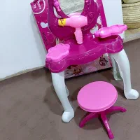 اسباب بازی بچگانه در حد نو