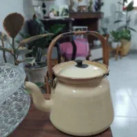 ظرف آنتیک|کلکسیون اشیاء عتیقه|رشت, چله خانه|دیوار