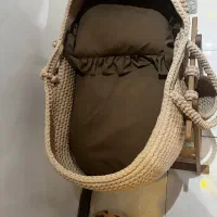 گهوار نوزاد کاملا سالم تمیز