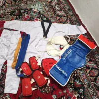 لباس و هوگو تکواندو