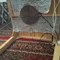 کرسی و چراغ