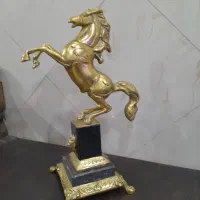 مجسمه برنزی اصل|مجسمه، تندیس، ماکت|قم, شهرک مهدیه (مدرس)|دیوار