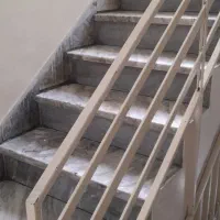 نظافت خانه وراه پله شستشوی شیشه های بزرگ اداری