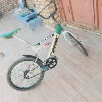 دو چرخه 20|دوچرخه، اسکیت، اسکوتر|زهک, |دیوار