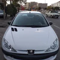 خودرو ۲۰۶ سفید