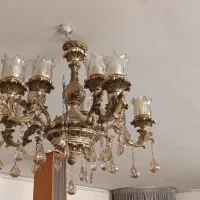 یک عدد لوستر 10 شاخه