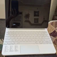 (M3) iPad Air 13-inch کاملا نو به همراه کیبوردکیس