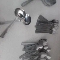 قاشق و چنگال و تمیز و سالم