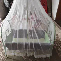 تخت گهواره بچه|تخت و صندلی بچه|شیراز, سینما سعدی|دیوار