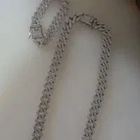 گردنبند و دست بند نگینی