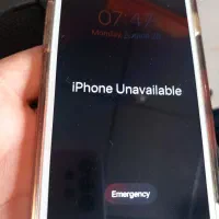 اپل iPhone 6s با حافظهٔ ۱۶ گیگابایت