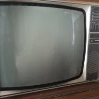 تلویزیون عتیقه و قدیمی|کلکسیون اشیاء عتیقه|اندیشه, اندیشه فاز ۳|دیوار