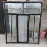 پنجره آهنی