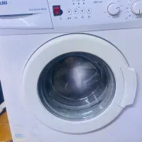 ماشین لباسشویی در حد نو