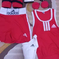 لباس ورزشی..