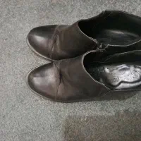 کفش چرم بغل زیپ دار