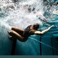 آموزش شنا بانوان